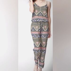 Old Navy Women's Elastic Tapered Jumpsuit Cami Size L Boho Tribal Coastal